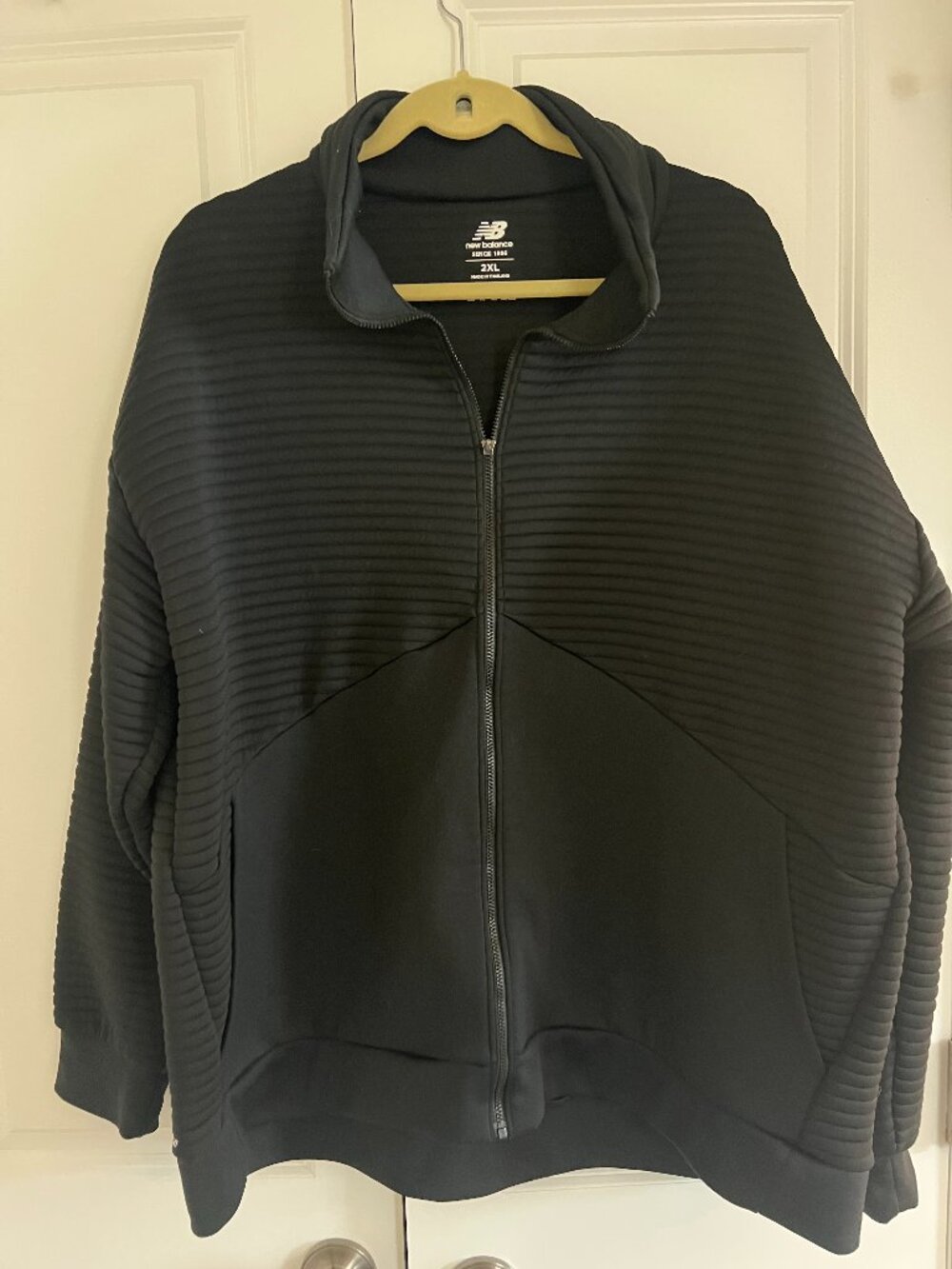 New Balance Oversized Ribbed Textured Full Zip Jacket Black 2XL